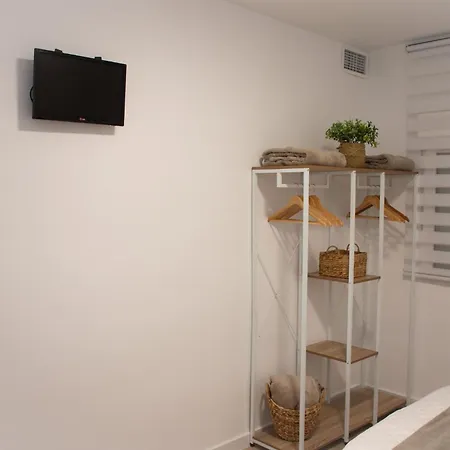 Vivienda Turistica La Cordobesa Апартаменти *